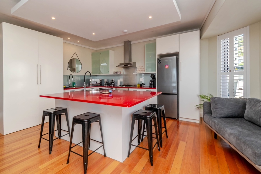 3 Bedroom Property for Sale in Sea Point Western Cape